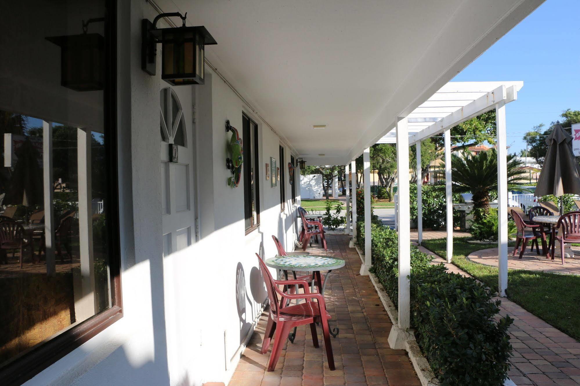 Breakaway Inn Guest House Lauderdale-by-the-Sea Eksteriør bilde